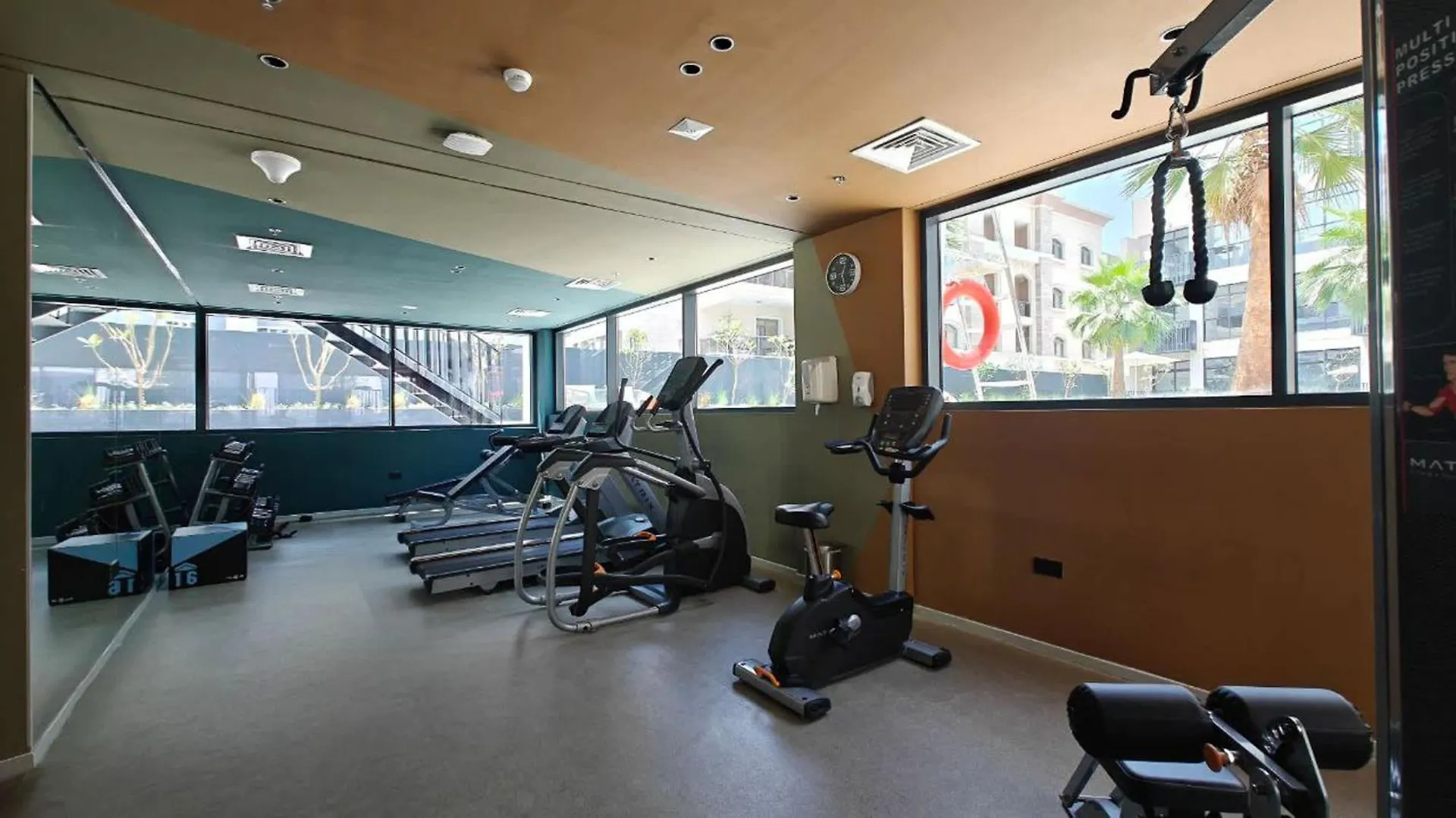 Spacious And Stunning Studio In The Heart Of Jvc Dubai Apartment