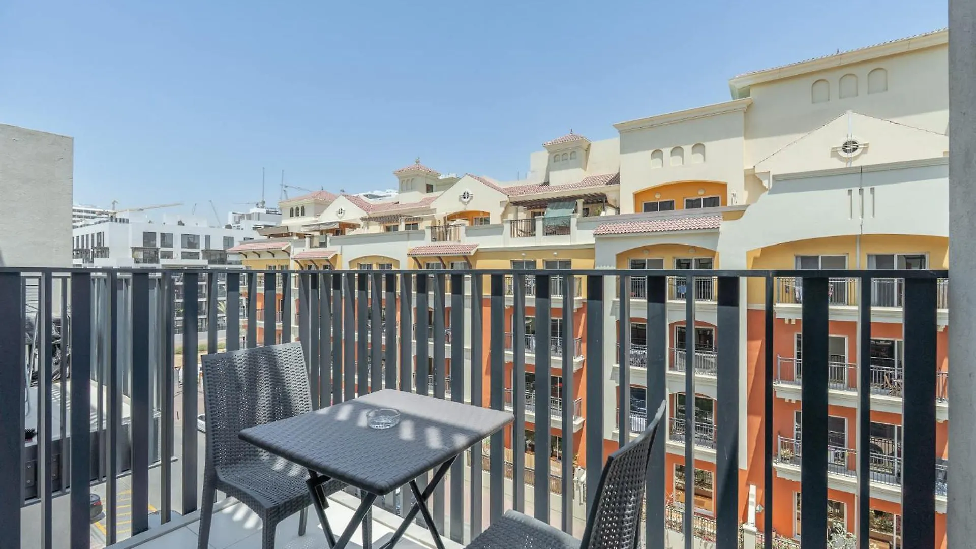 Spacious And Stunning Studio In The Heart Of Jvc Dubai