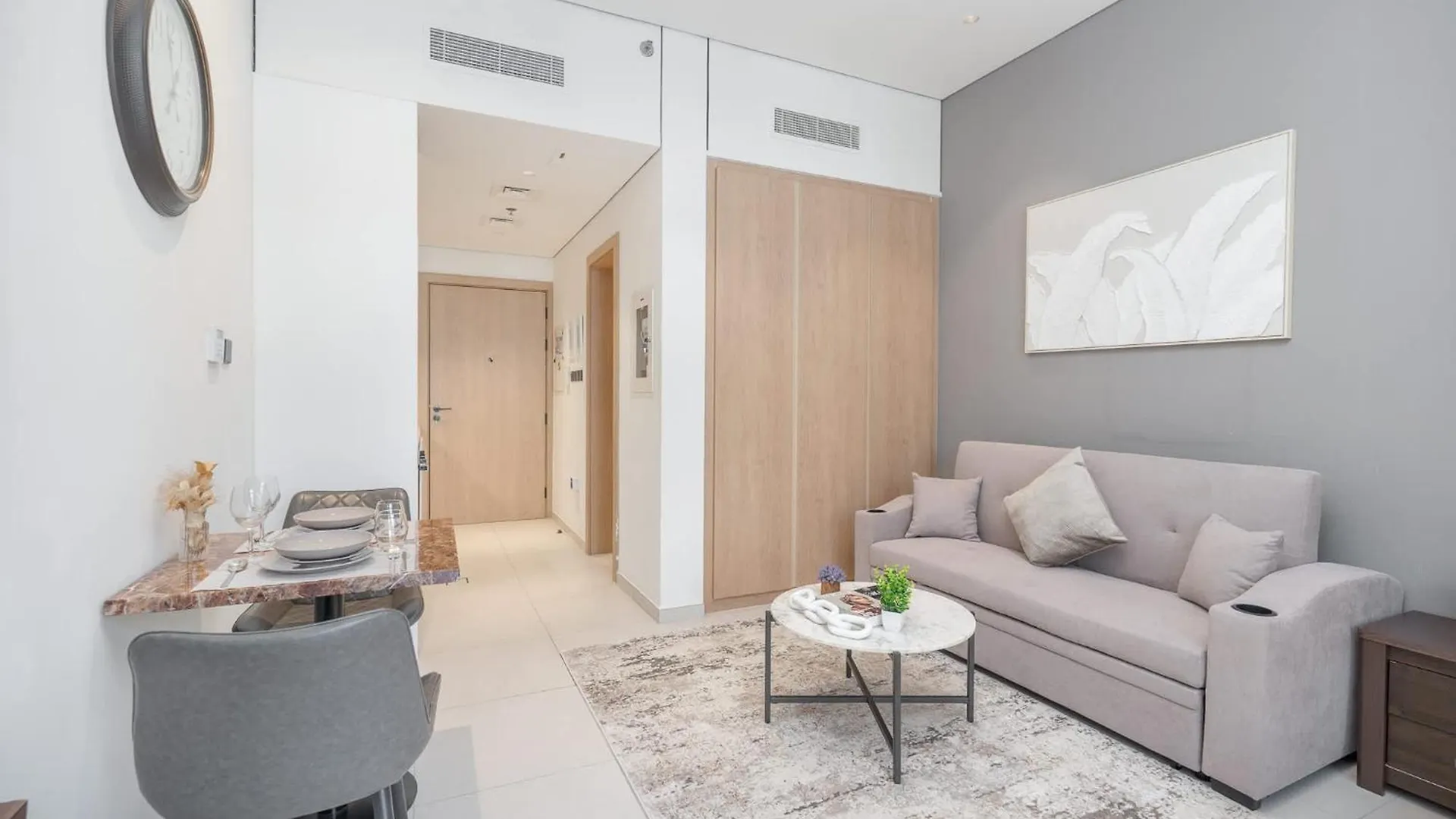Apartment Spacious And Stunning Studio In The Heart Of Jvc Dubai