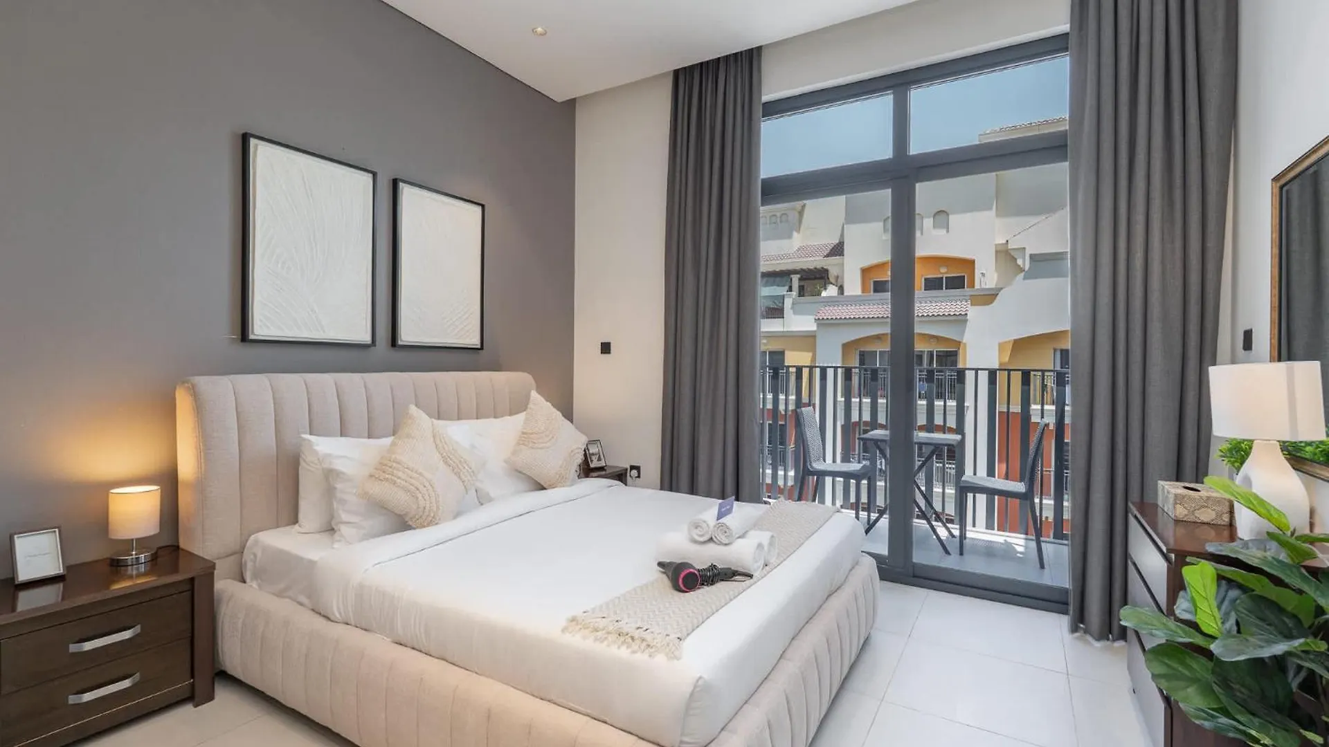 Spacious And Stunning Studio In The Heart Of Jvc Dubai United Arab Emirates