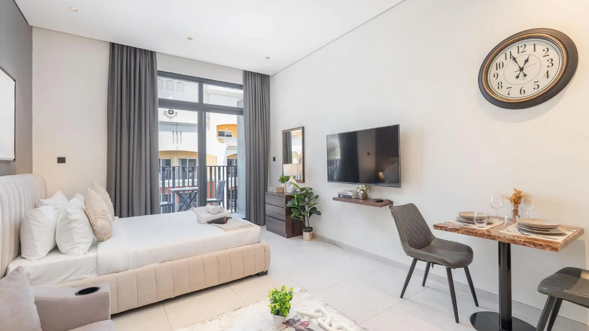 Apartment Spacious And Stunning Studio In The Heart Of Jvc Dubai