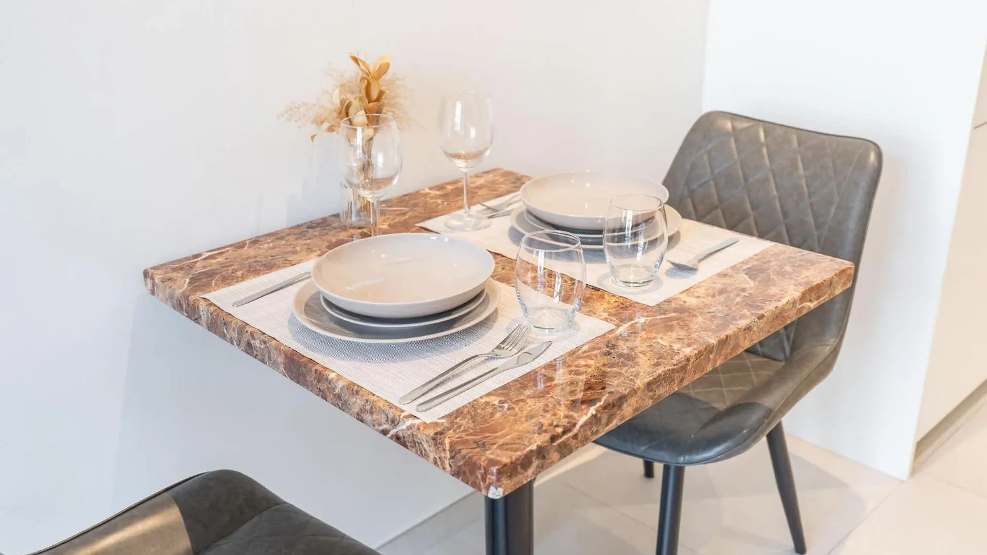 Apartman Spacious And Stunning Studio In The Heart Of Jvc Dubaj